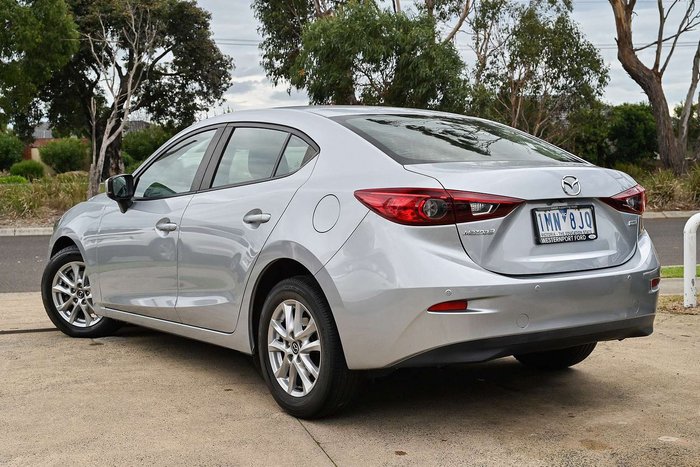 2017 Mazda 3 Neo