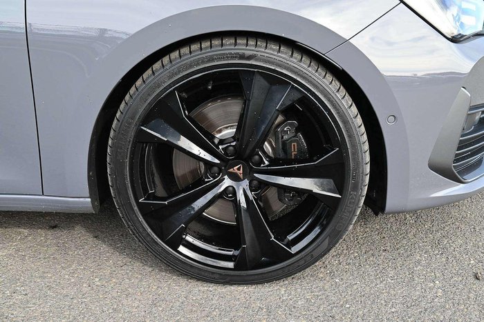 2022 CUPRA Leon VZ