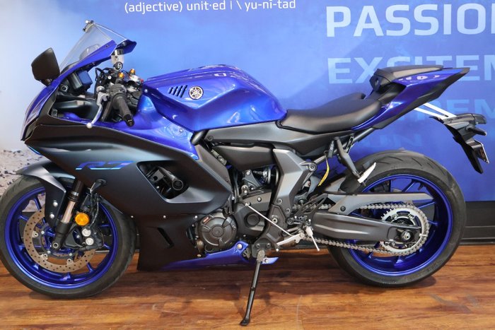 2023 Yamaha YZF-R7LA Blue