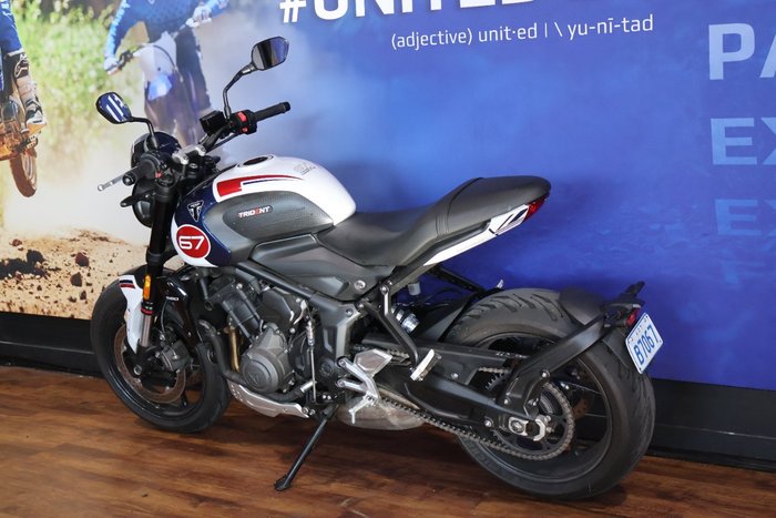 2024 TRIUMPH TRIDENT 660 White