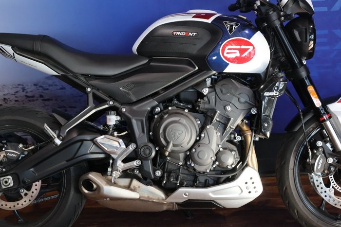 2024 TRIUMPH TRIDENT 660 White