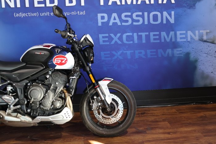 2024 TRIUMPH TRIDENT 660 White