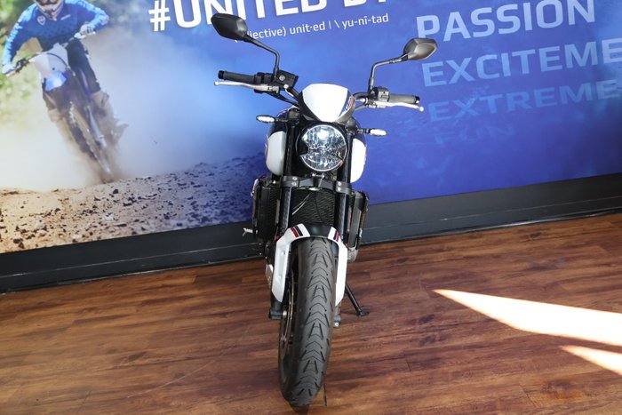 2024 TRIUMPH TRIDENT 660 White