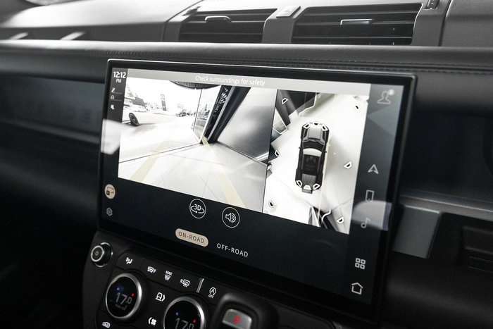 2026 Land Rover Defender 110 P425 X-Dynamic HSE