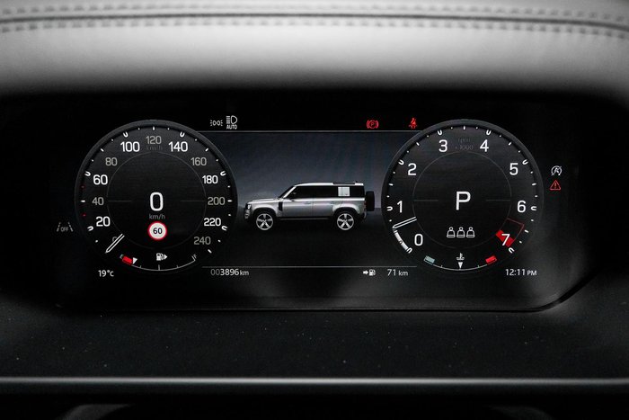 2026 Land Rover Defender 110 P425 X-Dynamic HSE