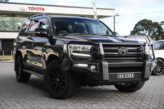 2017 Toyota Landcruiser VX