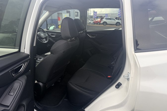 2024 SUBARU FORESTER 2.5i (AWD)