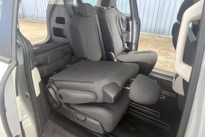 2022 KIA CARNIVAL S