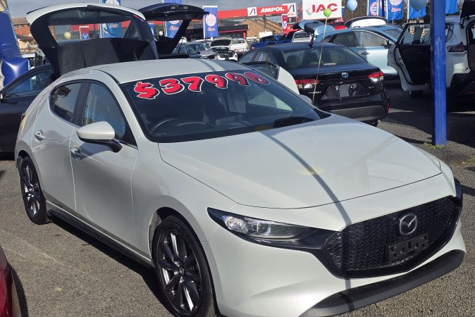 2024 MAZDA MAZDA3