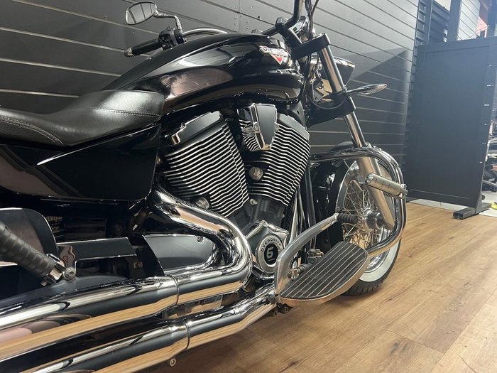 2016 VICTORY BOARDWALK Black