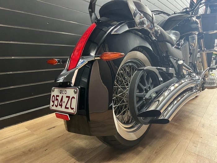 2016 VICTORY BOARDWALK Black