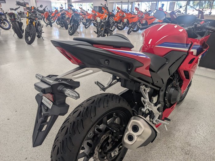 2026 Honda CBR500RA (ABS) LAMS Red