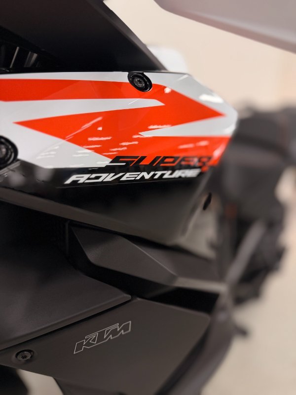 2026 Ktm 2026 KTM 1390CC SUPER ADVENTURE S Black