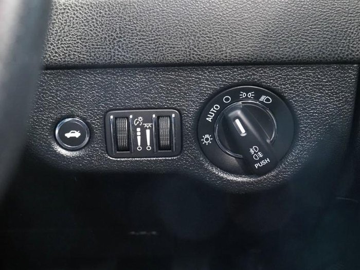 2019 Chrysler 300 SRT Core