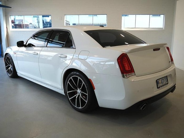 2019 Chrysler 300 SRT Core