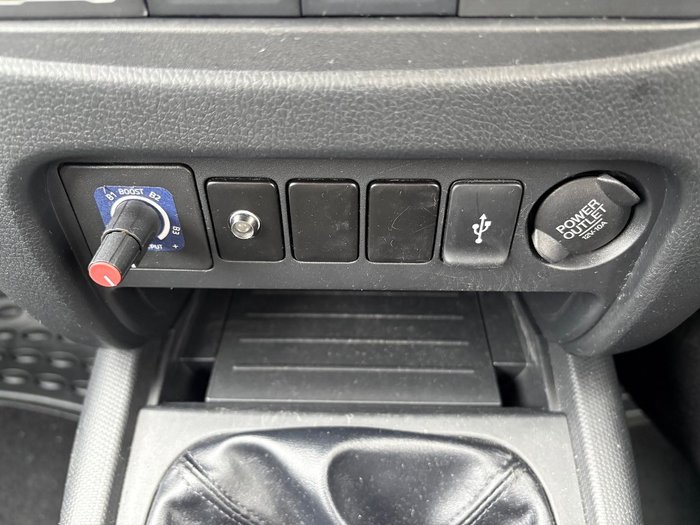 2016 Mitsubishi Triton GLX