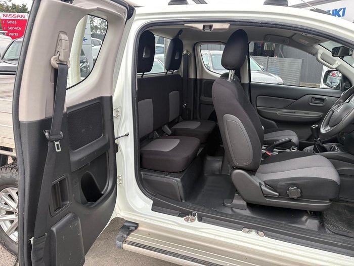 2016 Mitsubishi Triton GLX
