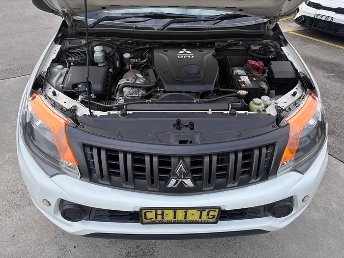 2016 Mitsubishi Triton GLX