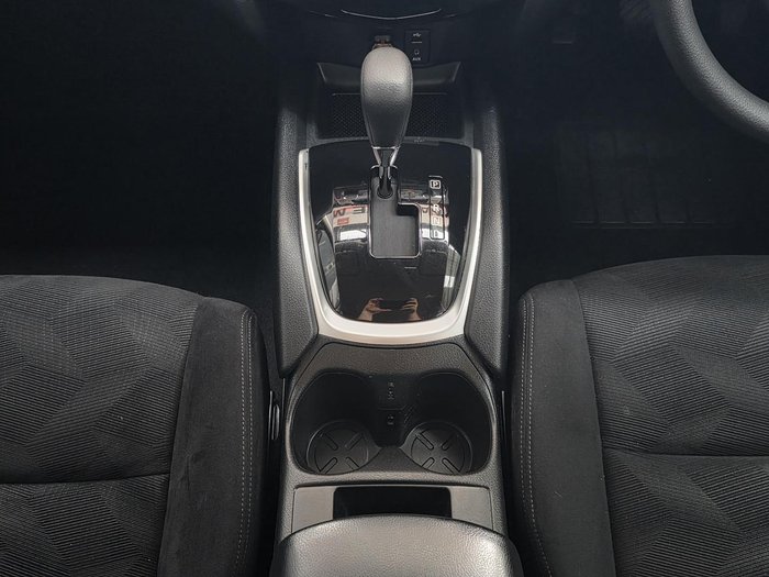 2015 Nissan X-TRAIL ST