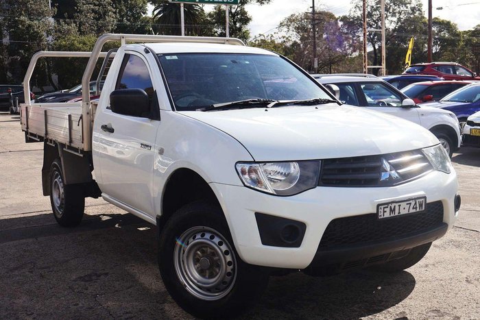 2014 Mitsubishi Triton