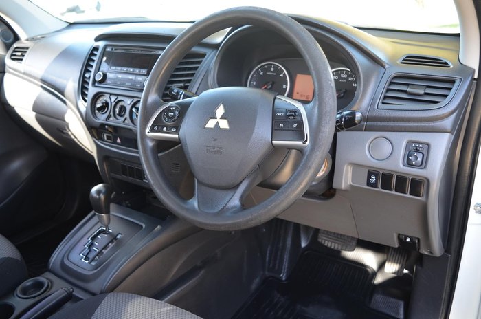 2016 Mitsubishi Triton GLX