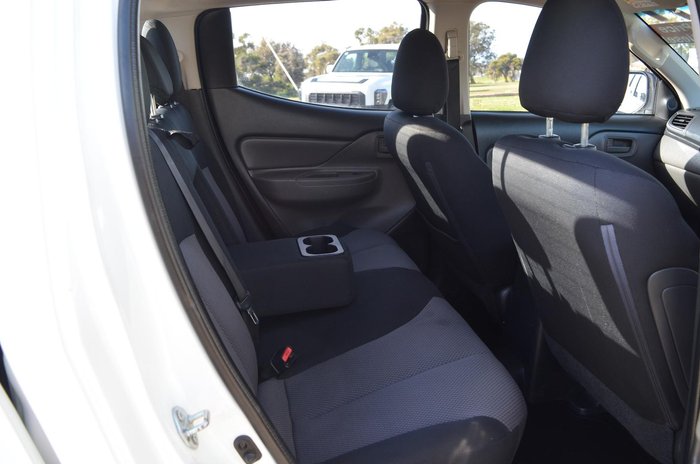 2016 Mitsubishi Triton GLX