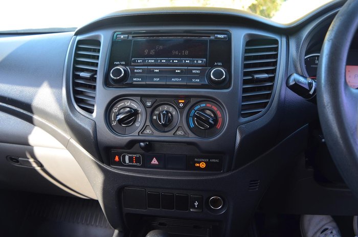 2016 Mitsubishi Triton GLX