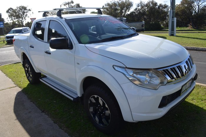 2016 Mitsubishi Triton GLX