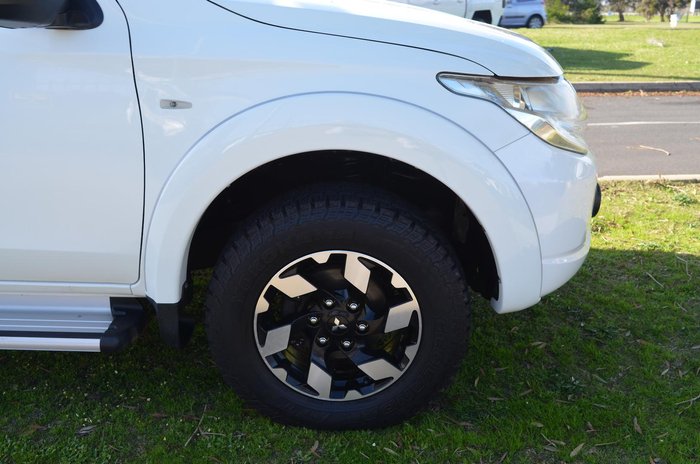 2016 Mitsubishi Triton GLX