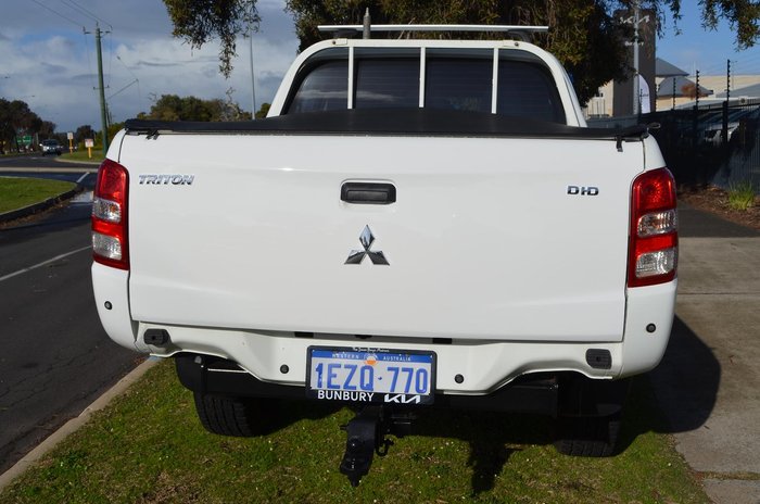 2016 Mitsubishi Triton GLX