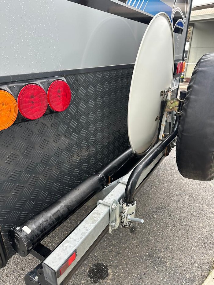 2020 Red Centre Newell 206 rear door caravan