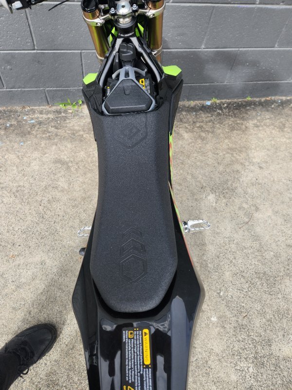 2025 Surron HYPER BEE GREEN