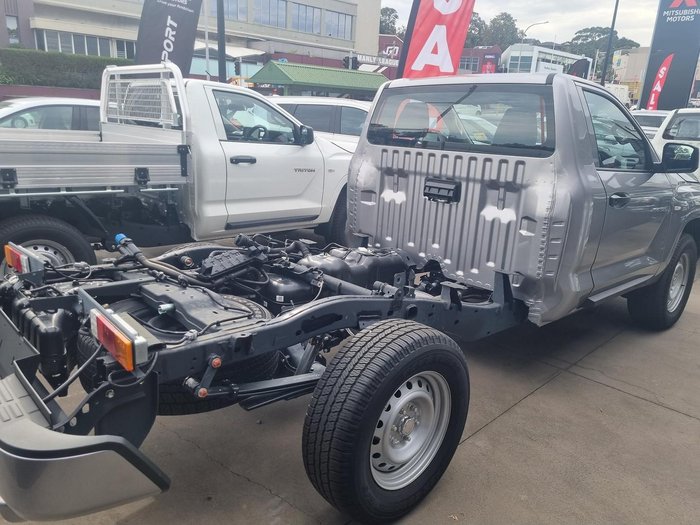 2026 Mitsubishi Triton GLX