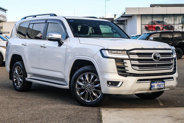 2022 Toyota Landcruiser Sahara ZX