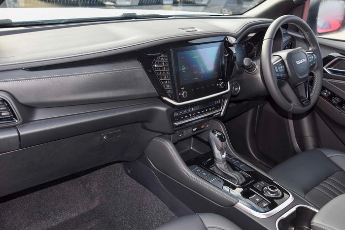 2026 Isuzu MU-X LS-T