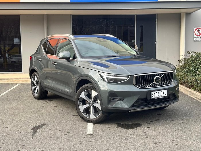 2026 Volvo XC40
