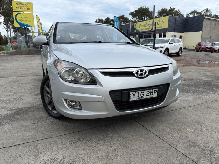2012 HYUNDAI i30