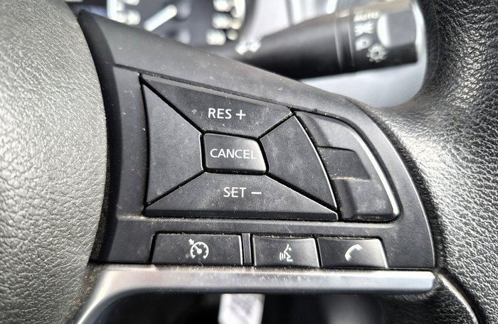 2023 Nissan Navara