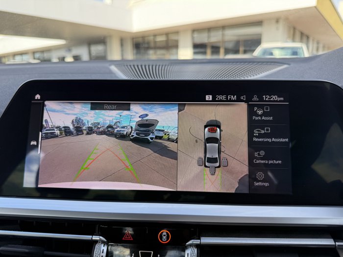 2019 BMW 3 Series 330i Luxury Line