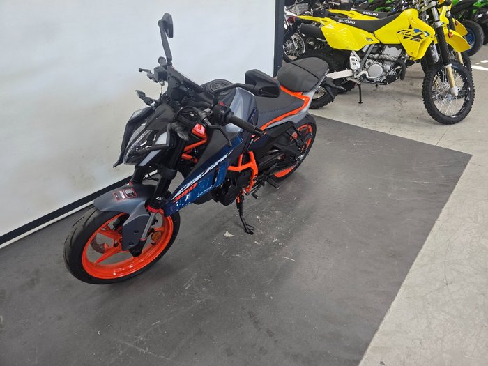 2025 Ktm 390 DUKE Orange