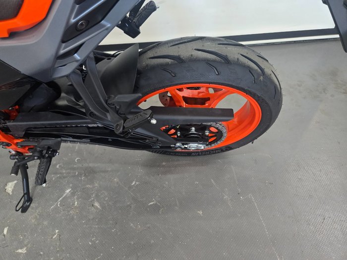 2025 Ktm 390 DUKE Orange