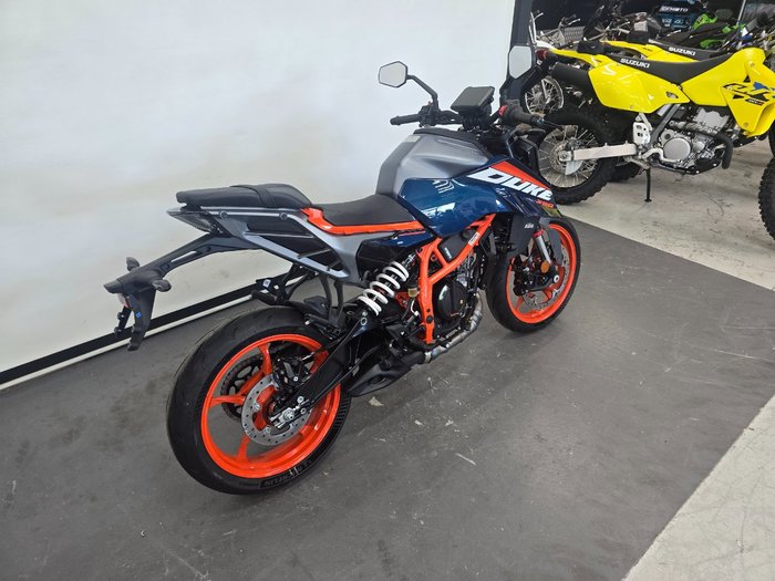 2025 Ktm 390 DUKE Orange