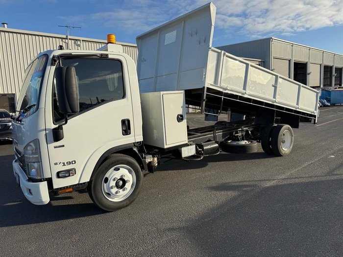 2019 Isuzu N Series