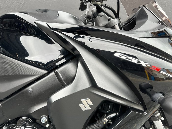 2021 Suzuki GSX-S1000F BLACK