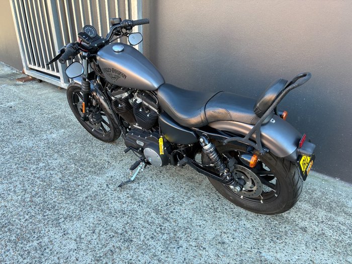 2015 HARLEY-DAVIDSON XL883 IRON 883 BLACK