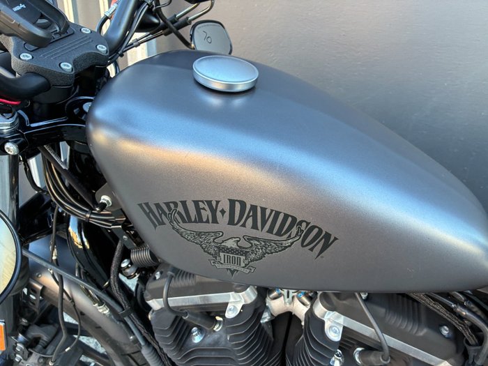 2015 HARLEY-DAVIDSON XL883 IRON 883 BLACK