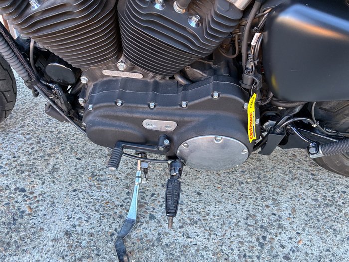 2015 HARLEY-DAVIDSON XL883 IRON 883 BLACK