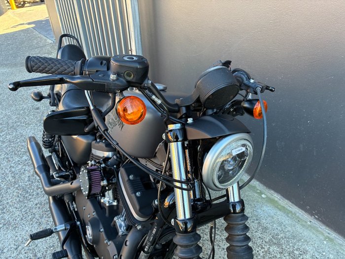 2015 HARLEY-DAVIDSON XL883 IRON 883 BLACK