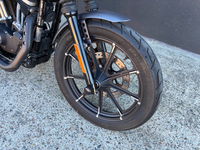 2015 HARLEY-DAVIDSON XL883 IRON 883 BLACK
