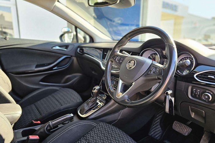 2016 Holden Astra R